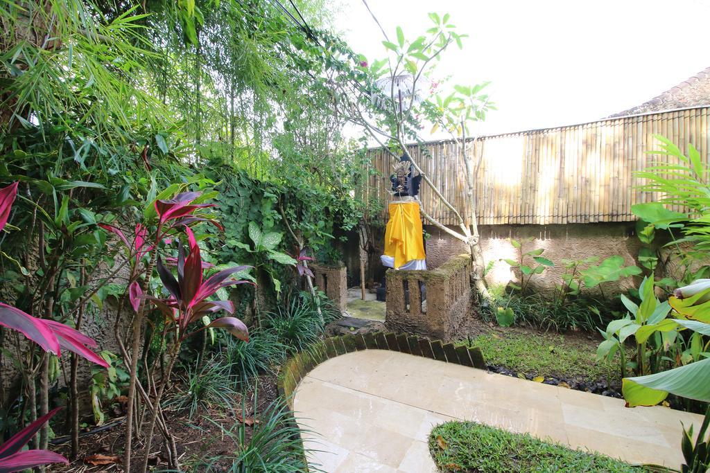 Petit Hotel Bali Ubud Extérieur photo
